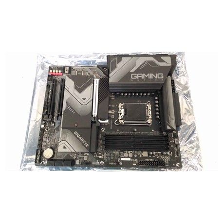 Gigabyte | Z790 GAMING X AX 1.0 M/B | Processor family Intel | Processor socket LGA1700 | DDR5 DIMM | Memory slots 4 | Supported