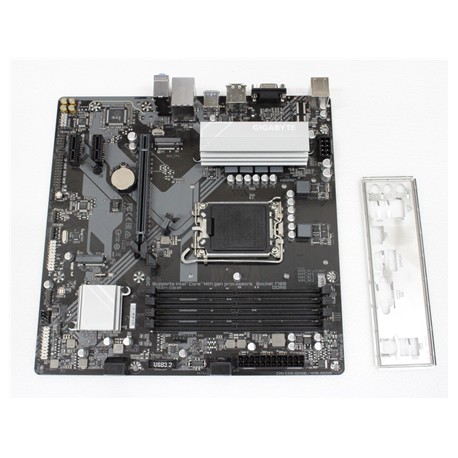 SALE OUT. Gigabyte USED, REFURBISHED, WITHOUT ACCESSORIES, ONLY BACK PANEL INCLUDED